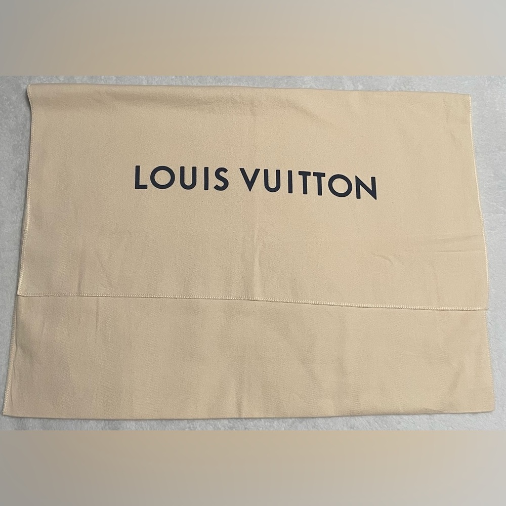 Louis Vuitton Dust Bag Flap Style 22 x‎ 15